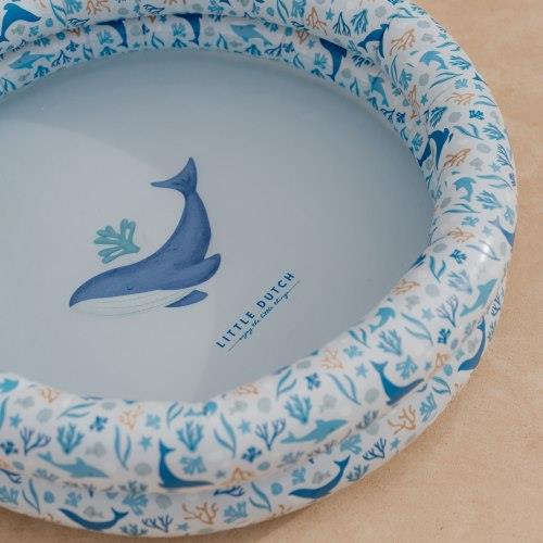 Piscina gonfiabile azzurra