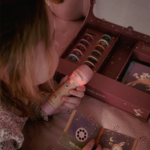 Torcia proiettore racconta storie