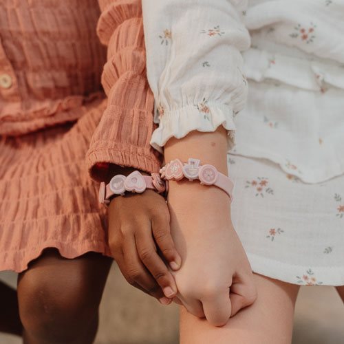 Set braccialetti e charm