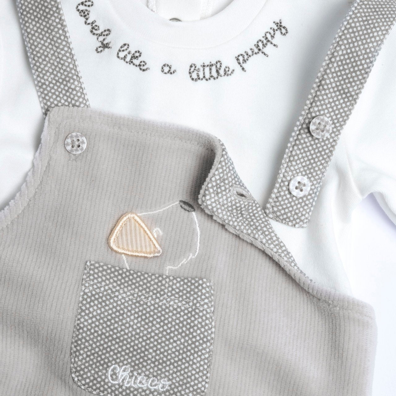 Completo body con salopette di ciniglia Chicco