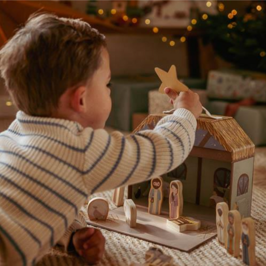 Presepe con personaggi di legno