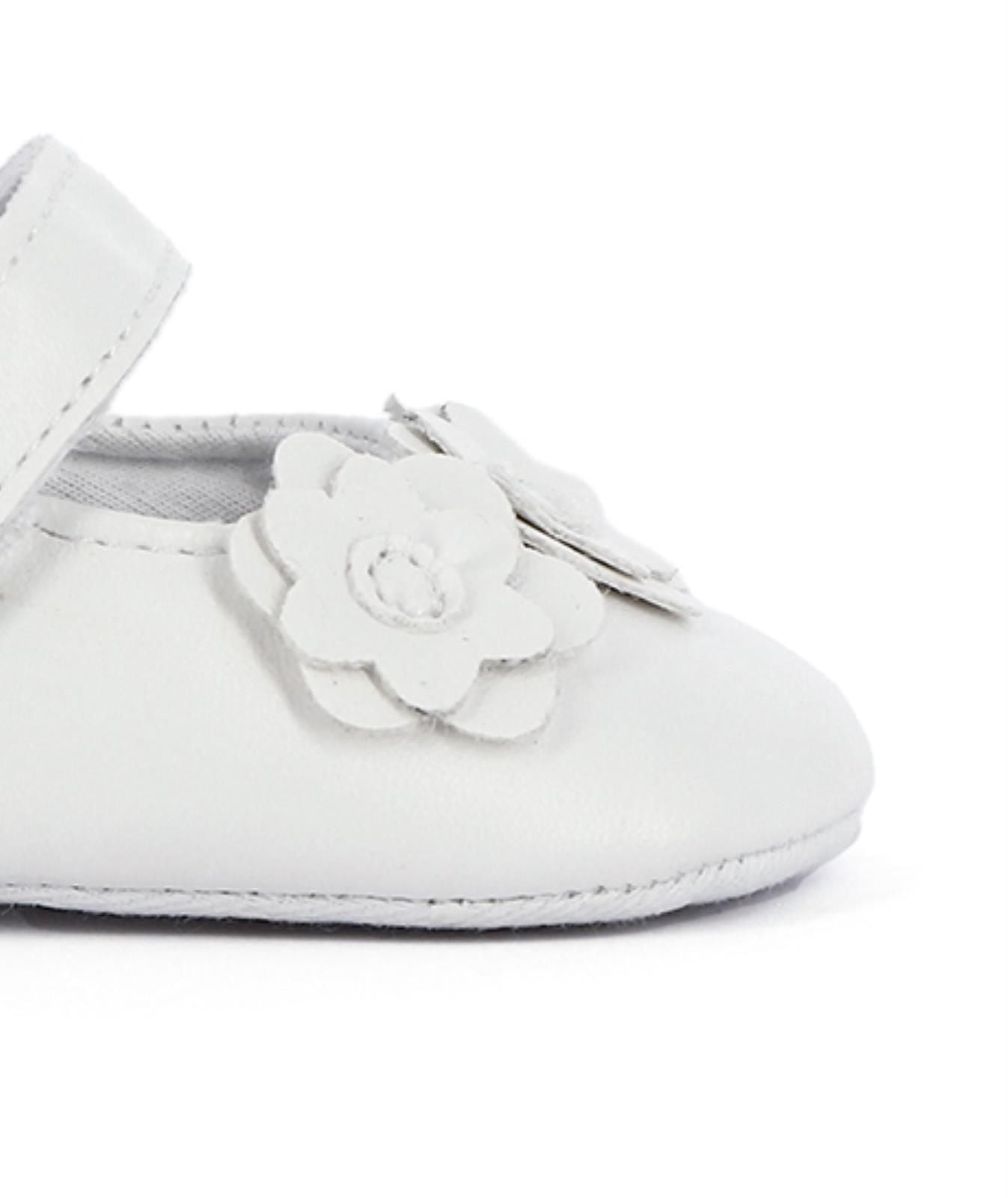 Ballerina con fiori