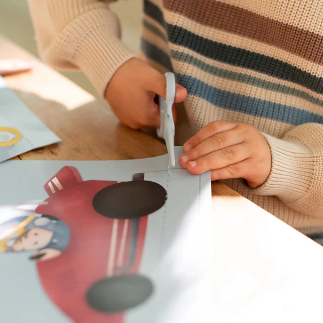 Libro con forbici Jim