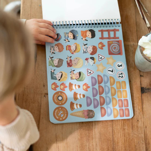 Libro con forbici Jim