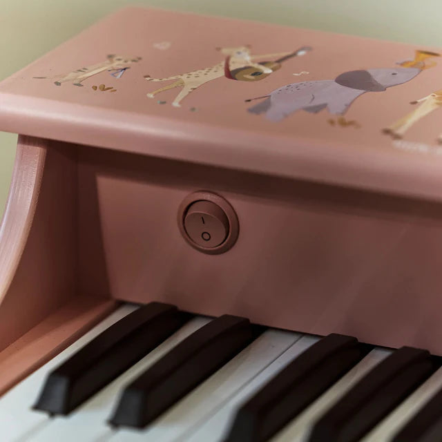Pianoforte di legno rosa