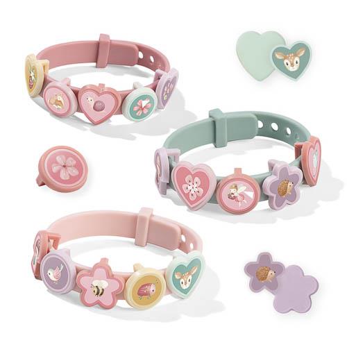 Set braccialetti e charm