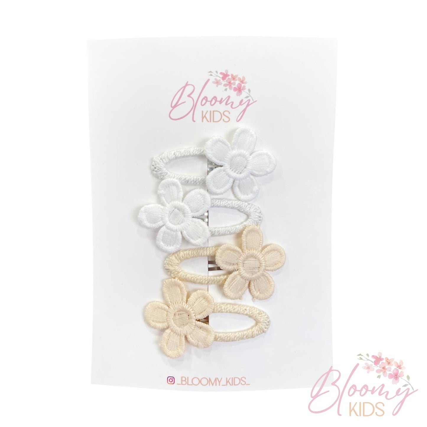 Clip con fiori crochet