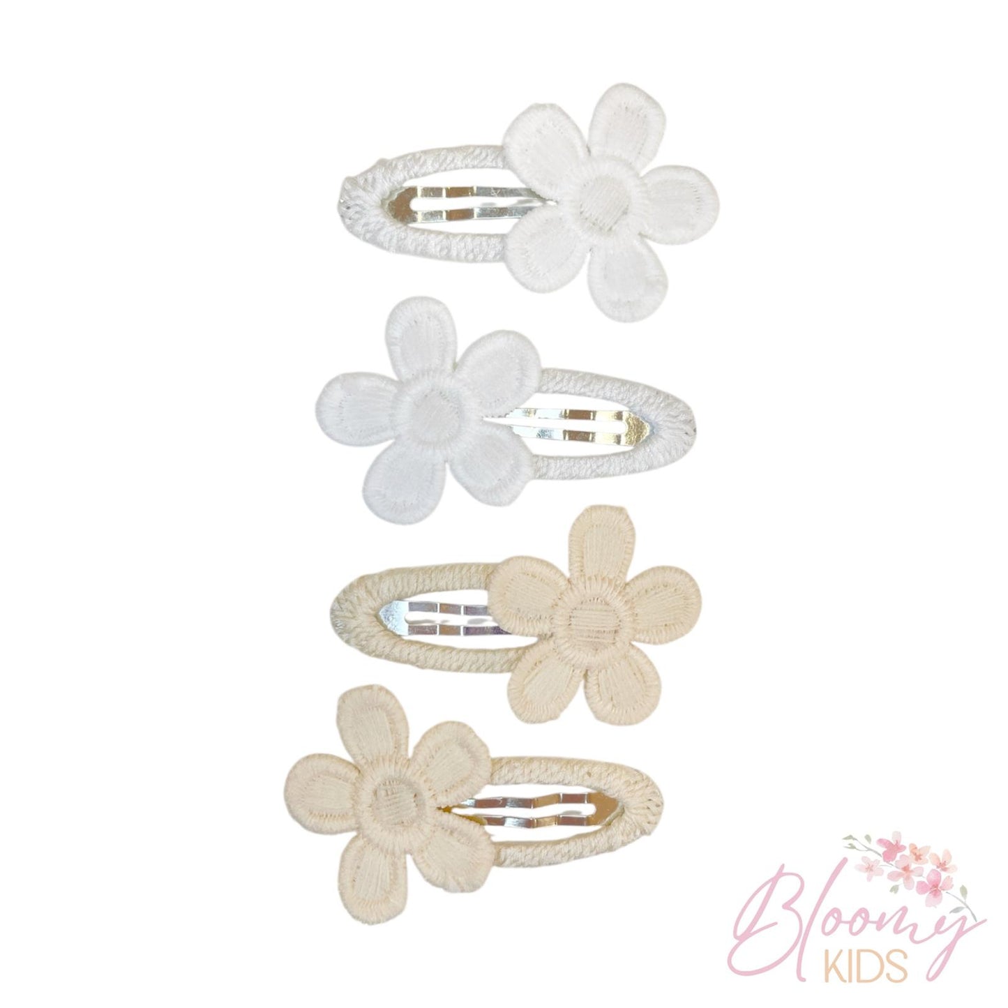 Clip con fiori crochet