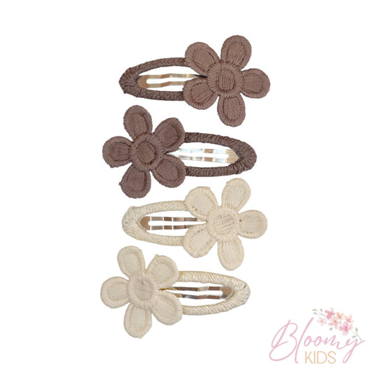 Clip con fiori crochet