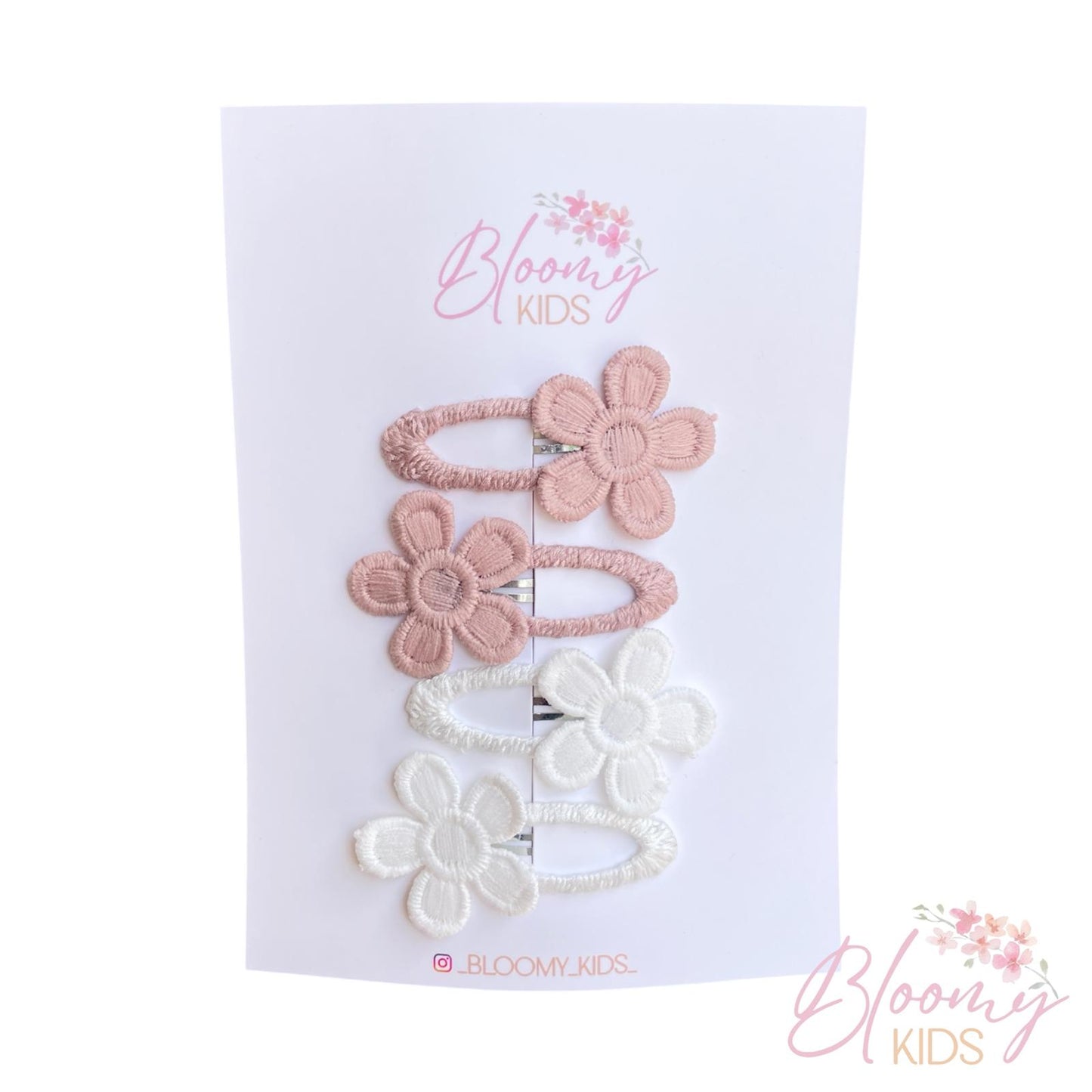Clip con fiori crochet