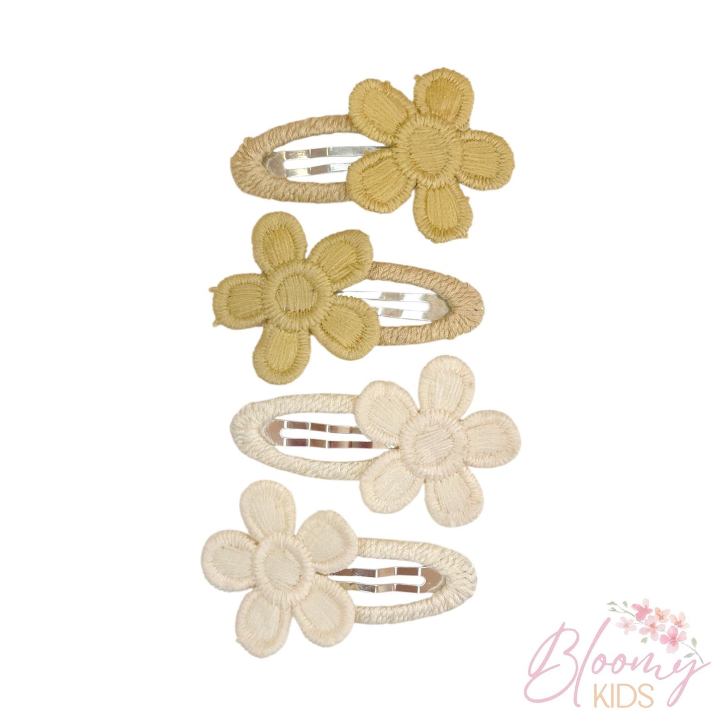 Clip con fiori crochet